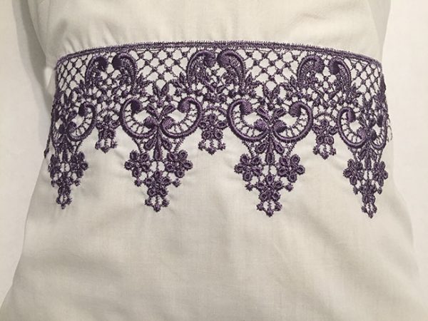 continuous lace pillow