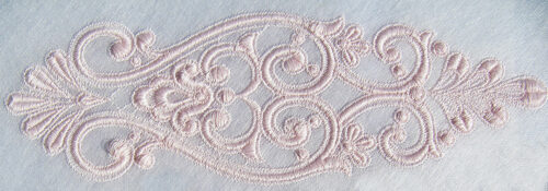 aisle037 lace motif