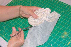 cutting free standing lace