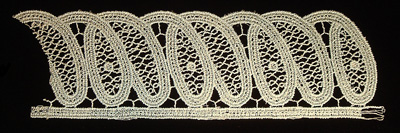 Embroidery Design: Vintage Lace Edition 6 Vol.2 AINL73B  9.69"w X 2.87"h