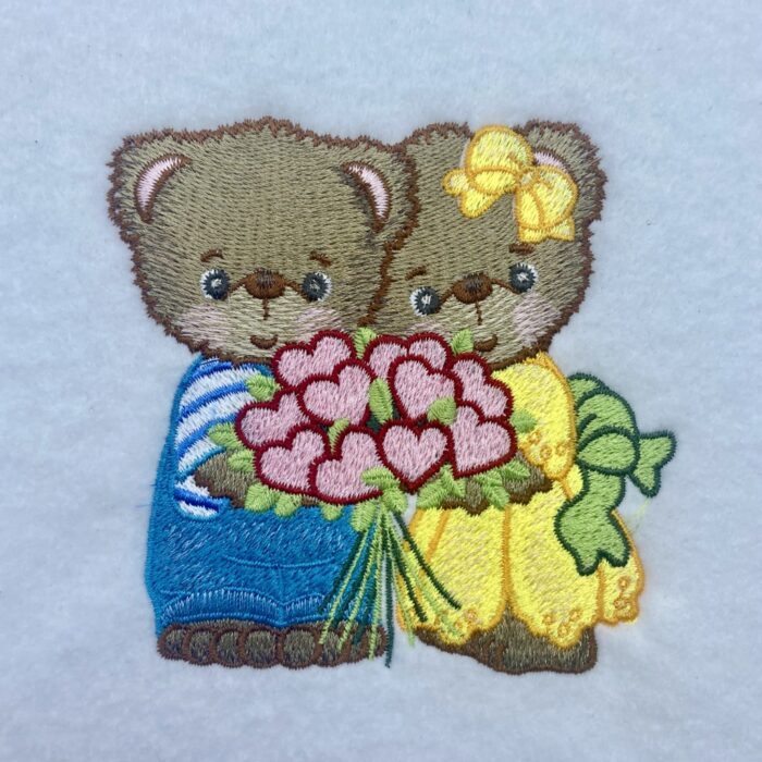 bears with heart bouquet