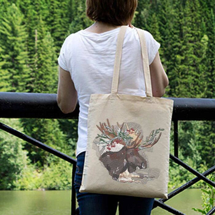 moose embroidery design on bag