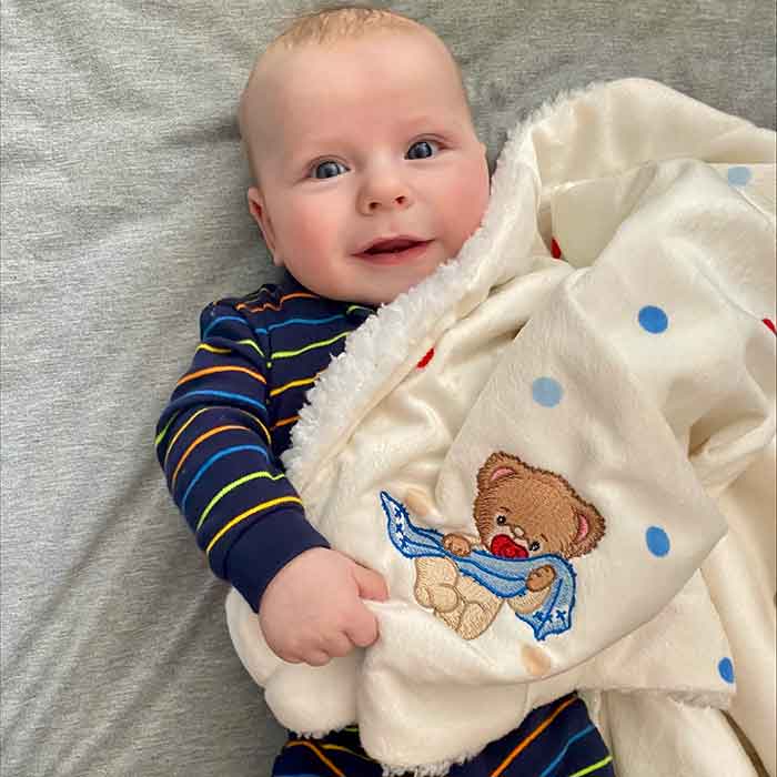 Baby Bears Blanket - Digitizing Embroidery Legacy Design