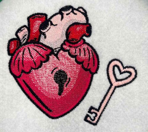 heart lock embroidery design